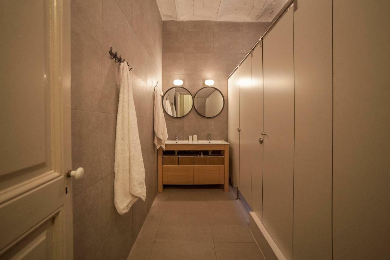 B21-Apartamento Modernista Para Grupos Barcelona Exterior foto
